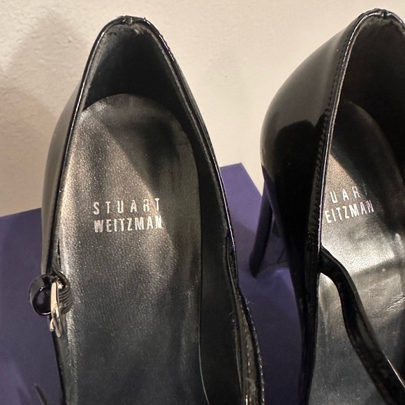 Stuart Weitzman Black and White Patent Leather Pump - Picture 4 of 12